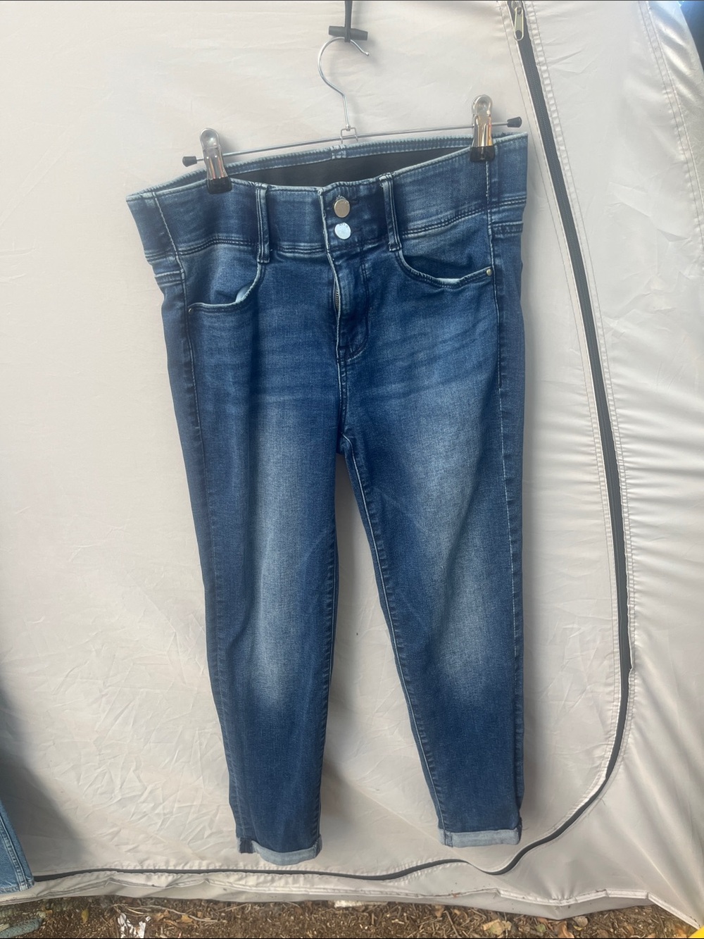Apt. 9 Dark Blue Cropped Stretch Jeans